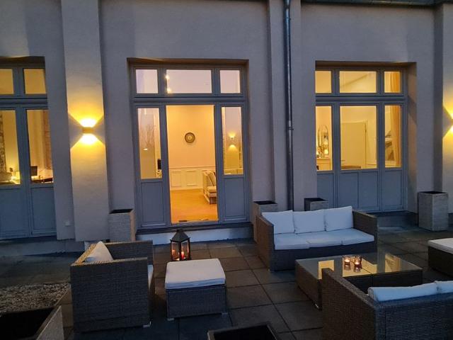 APARTMENT.BLAUESWUNDER.DRESDEN FITTEDKITCHEN PARQUET SHOWER BATHROOM FLOOR HEATING LARGE TERRACE LIFT+, Dresden Amsterdam Apartments for Rent