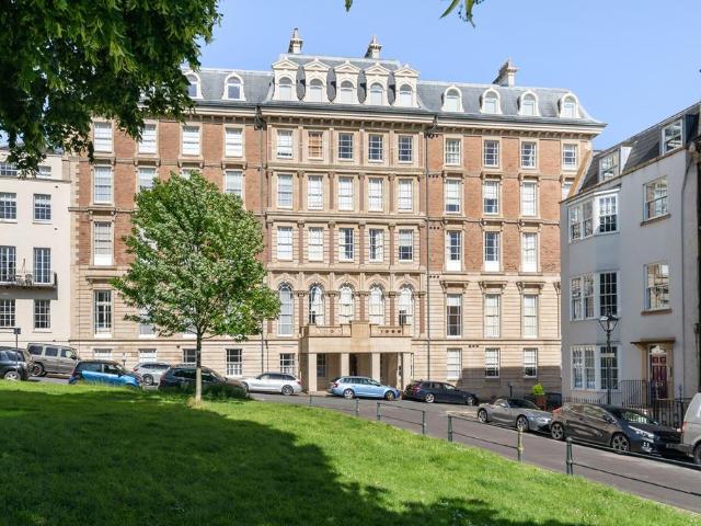Apartment, Bridge House, BS8 2 bed apartment to rent £3,000 pcm £692 pw