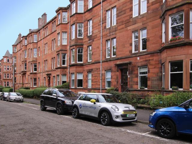 apartment Garrioch Drive, North Kelvinside, Glasgow, G20 8RP