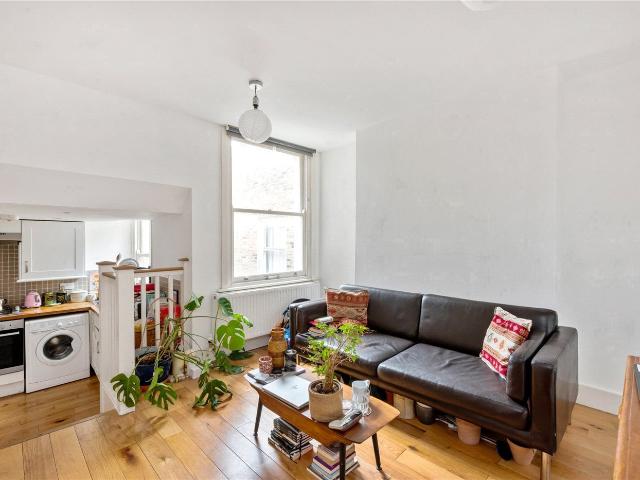 apartment Geldeston Road London