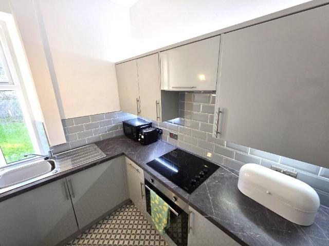 apartment Dunbar Street, Old Aberdeen, Aberdeen, AB24 3UA