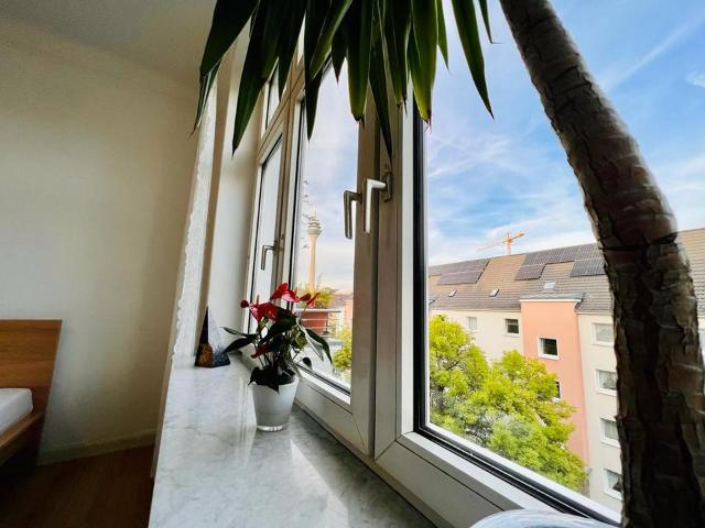 Apartment Düsseldorf Medien Hafen zu Vermieten