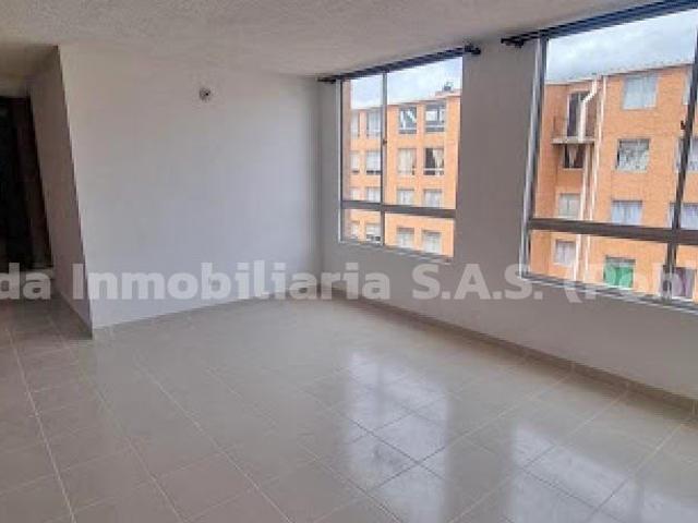 apartment en arriendo CL 24 ESTE 1 60 BL 14 AP 501
