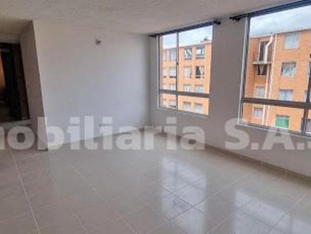 apartment en arriendo CL 24 ESTE 1 60 BL 14 AP 501