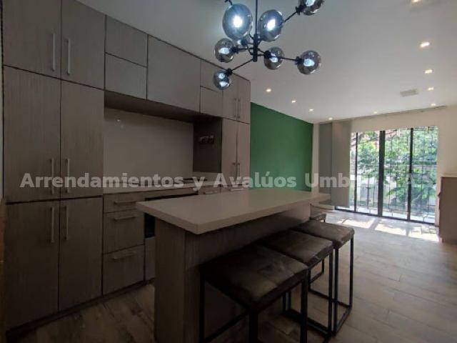 apartment en arriendo CL 32 F 65 15 PH 3 PISOS, CERCA A UNICENTRO