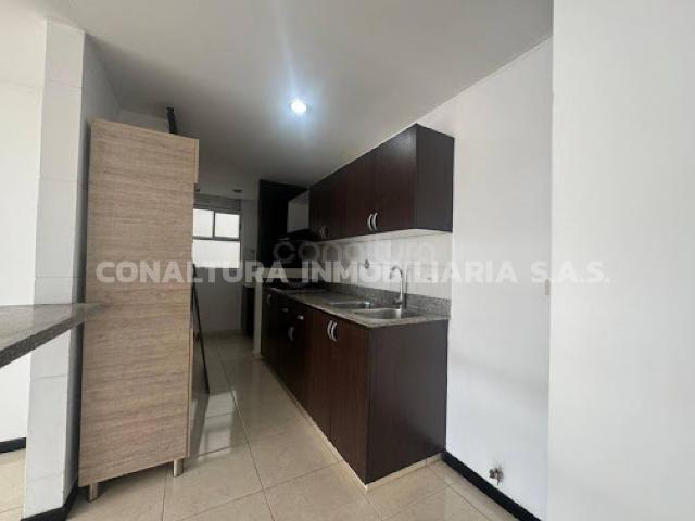apartment en arriendo CL 53 C SUR 40 B 78 AP 905 ED CRYSTALL