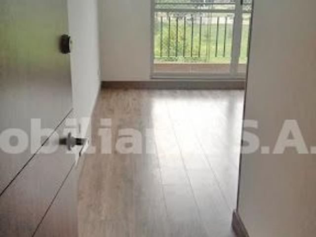 apartment en arriendo CR 2 ESTE 4 108 BL 3 AP 303