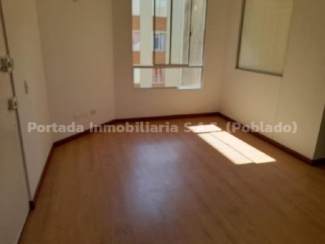 apartment en arriendo CR 5 26 75 URB TORRES DE ZUAME PINARES AP 301