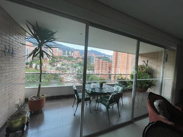 apartment en arriendo Poblado