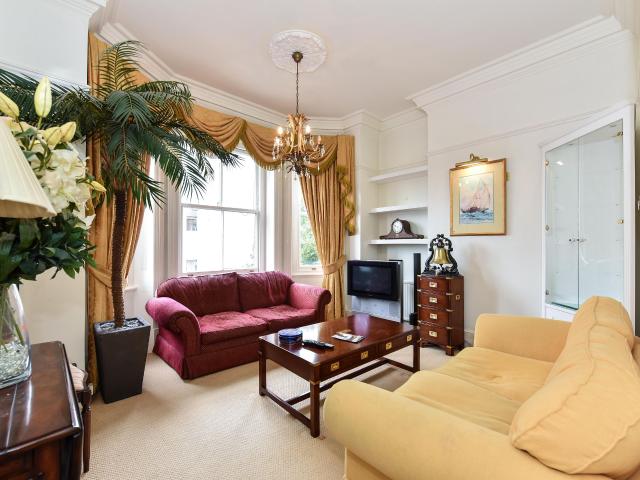 apartment Earl’s Court Square, SW5