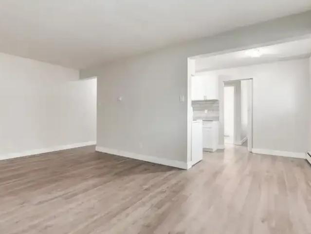 Apartment Edmonton AB 104400265