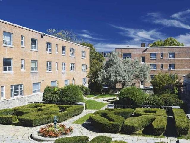 Apartment Etobicoke ON 93114444