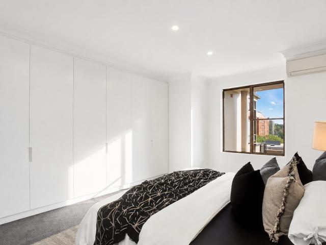 Apartment For Lease 2/359 Edgecliff Road, Edgecliff
