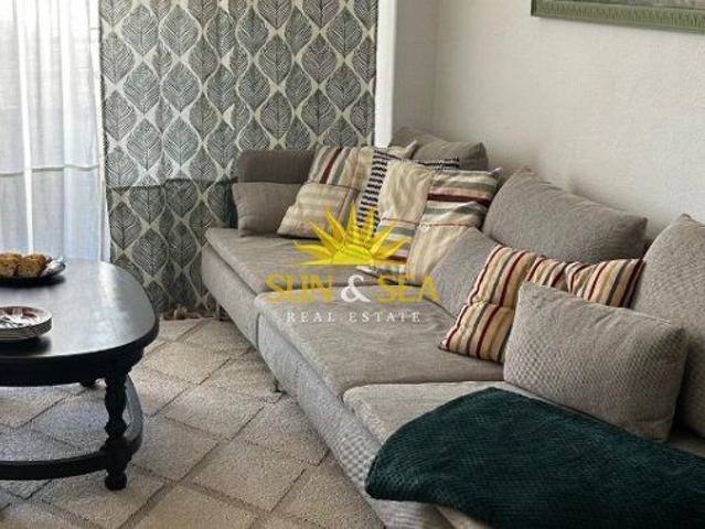 APARTMENT FOR RENT, 3 BEDROOMS AND 2 BATHROOMS IN TORREVIEJA