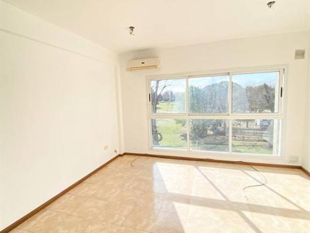 APARTMENT FOR RENT 26 BETWEEN 66 AND 67 IN FRONT PQUE. CASTELLI LA PLATA