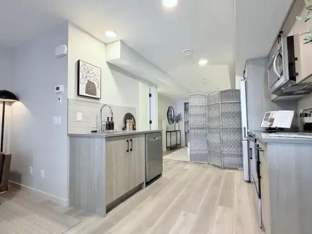 Apartment For Rent Calgary AB 1750 ELS104876688