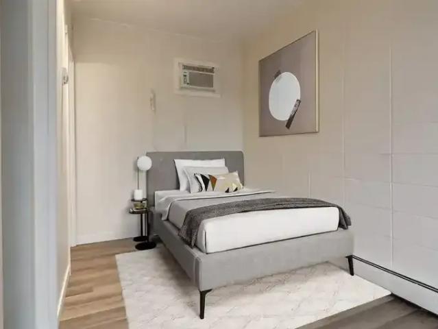 Apartment For Rent Camrose AB 924 ES103877946