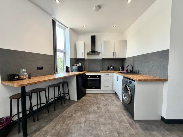 Apartment for rent Chester Road, Old Trafford