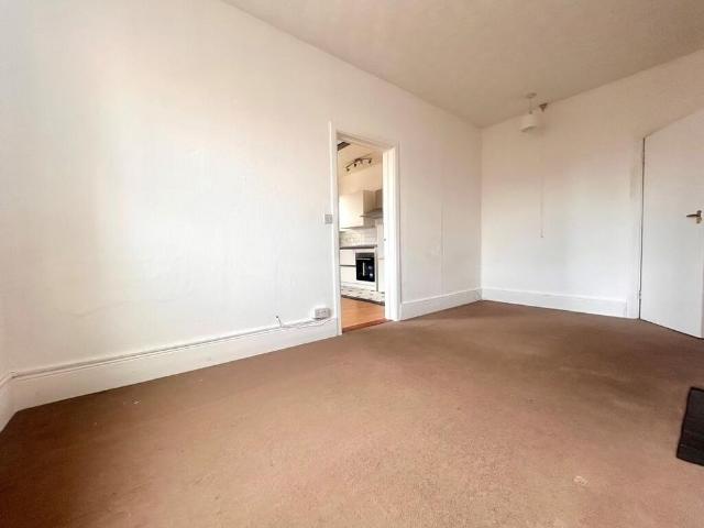 Apartment For Rent Clarence Parade, Southsea