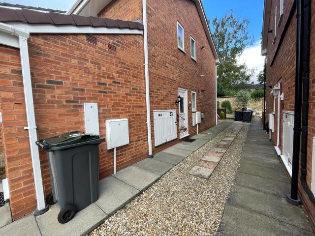 Apartment for rent Aquinas Court/ Central Darlington