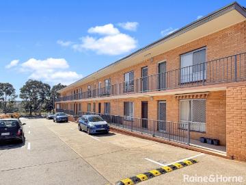 apartment for rent at 13/124 Henderson Road, Crestwood NSW 2620, Australia