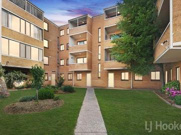 apartment for rent at 18/83 Derrima Road, Queanbeyan NSW 2620, Australia