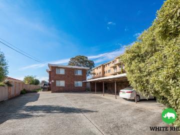 apartment for rent at 2/7 Davison Street, Queanbeyan NSW 2620, Australia