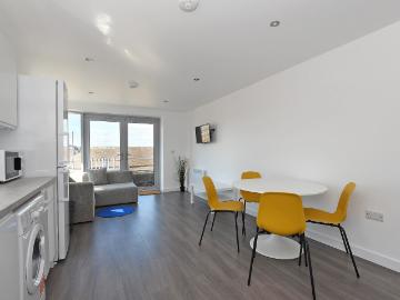 Sheffield, South Yorkshire, Midlands - Balcony