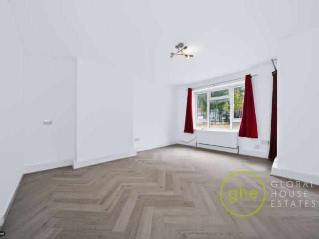 apartment for rent at Crawford road, Denmark Hill, London