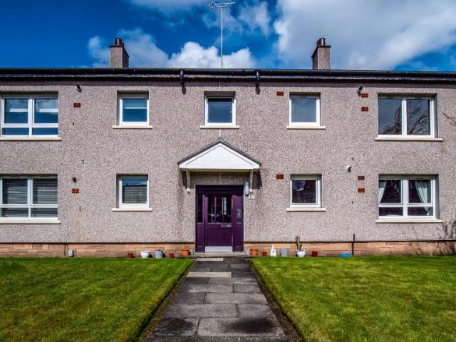 apartment for rent at Abbey Drive, Jordanhill, Glasgow, G14 9JX, England