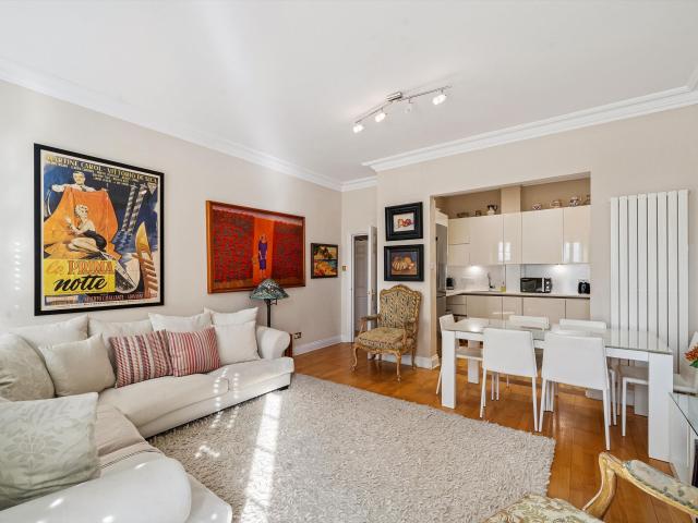 apartment for rent at apartment Marsault Court, Kew Foot Road, Richmond TW9