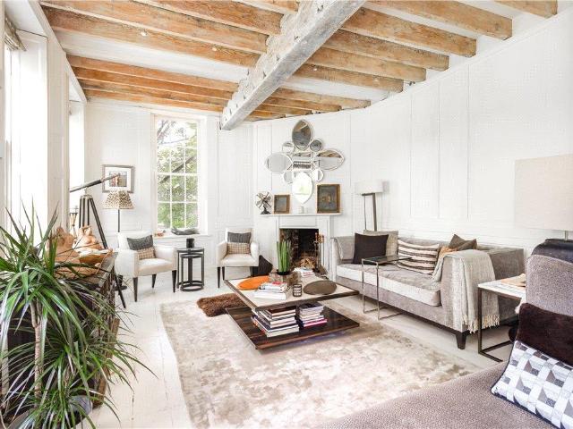 apartment for rent at apartment Mortlake High Street, London SW14