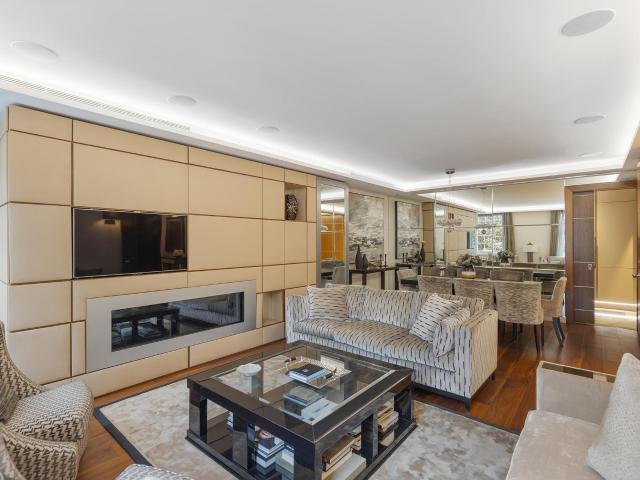 apartment for rent at apartment Mount Row, Mayfair, London, W1K