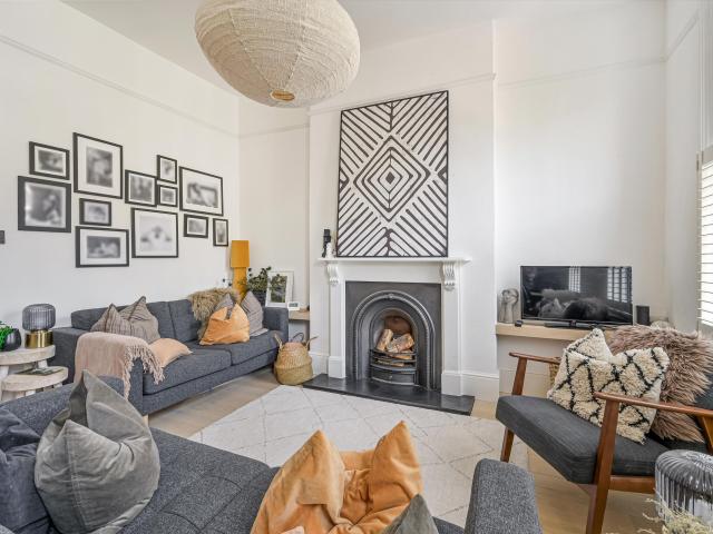 apartment for rent at apartment Aberdeen Road, London, N5
