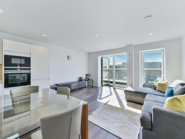 apartment for rent at apartment Broadfield Lane, Camden, London, NW1