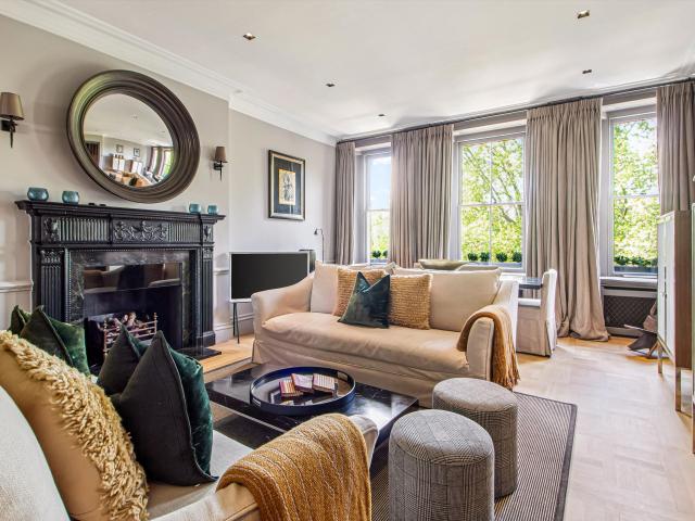 apartment for rent at apartment Cadogan Square, London, SW1X