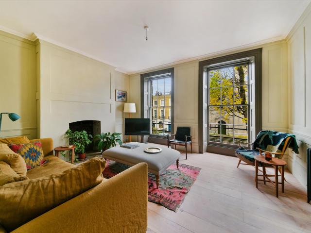 apartment for rent at apartment Canonbury Road, London, N1