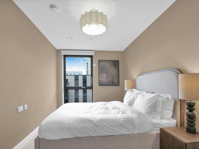 apartment for rent at apartment Capital Interchange Way, Brentford, TW8