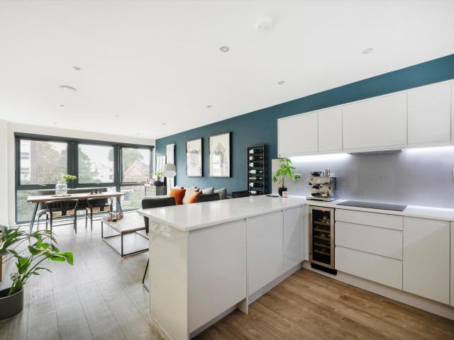 apartment for rent at apartment Centric Close, London, NW1