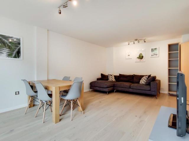 apartment for rent at apartment Chapter Street, London, SW1P