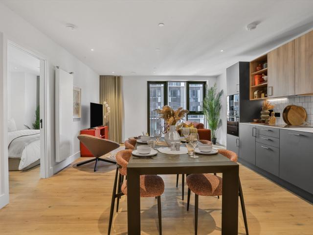 apartment for rent at apartment Charter Street, Canary Wharf, London, E22