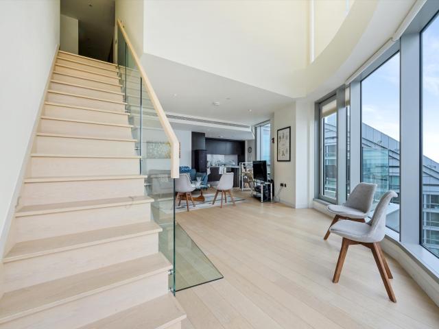 apartment for rent at apartment Charrington Tower, 11 Biscayne Avenue, London, E14