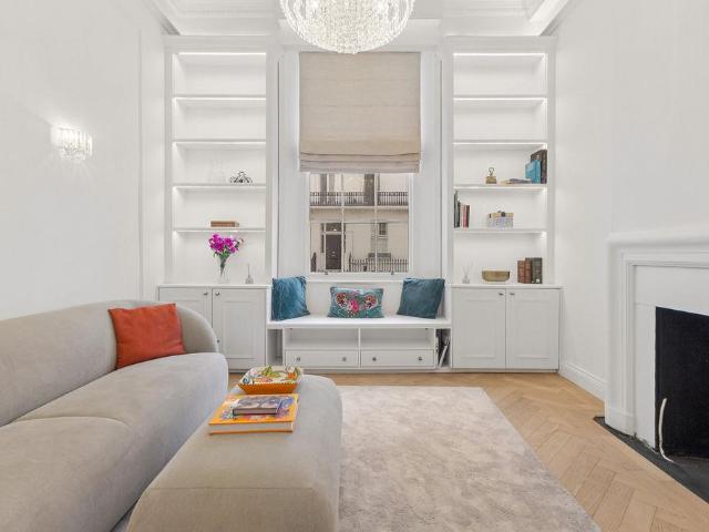 apartment for rent at apartment Chesham Street, London SW1X