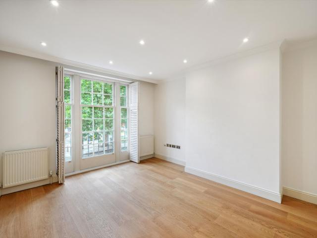 apartment for rent at apartment Ebury Street, Belgravia, London SW1W