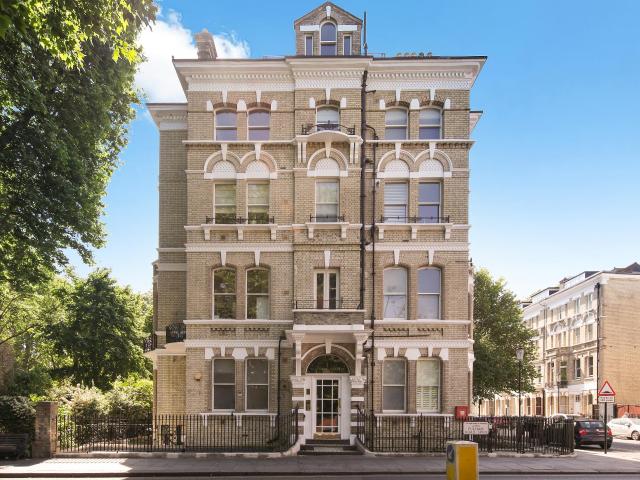 apartment for rent at apartment Elm Park Gardens, Chelsea, London SW10