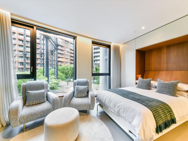 apartment for rent at apartment Gasholders Building, Lewis Cubitt Square, London, N1C