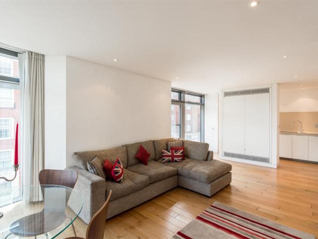 apartment for rent at apartment Great Cumberland Place, Marylebone, London, W1H