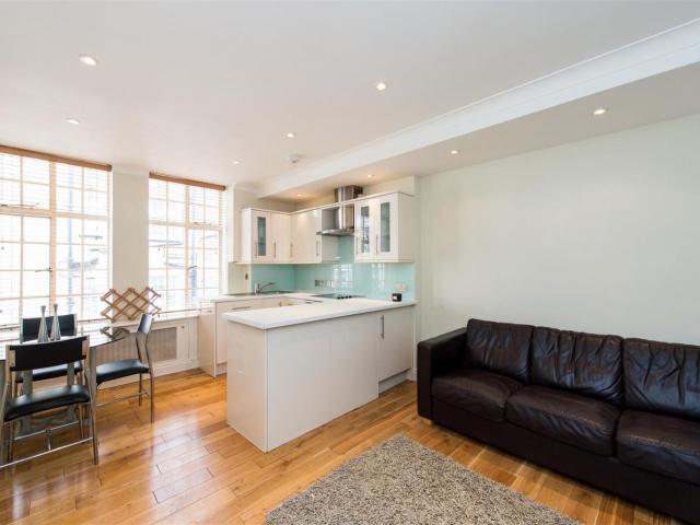 apartment for rent at apartment Hallam Street, Marylebone, London W1W