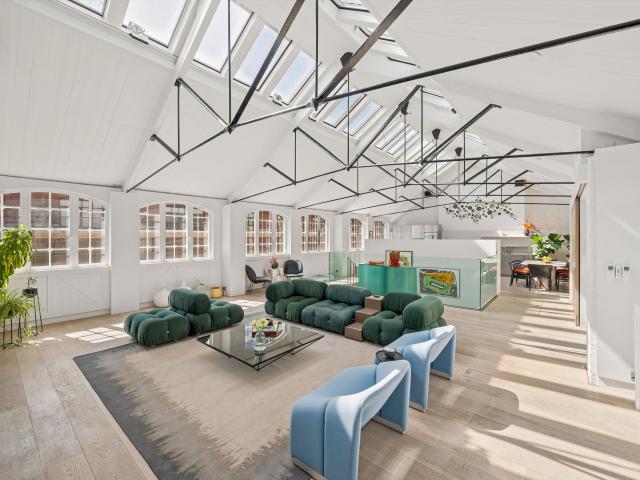 apartment for rent at apartment Hollen Street, London W1F