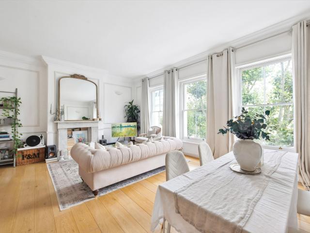 apartment for rent at apartment Inverness Terrace, Hyde Park, London, W2